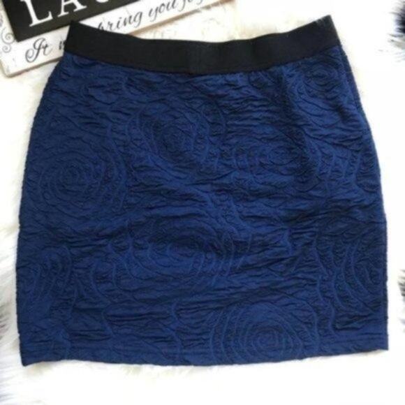 Urban Outfitters Blue Floral  Vintage Mini Skirt Size S - Picture 1 of 6
